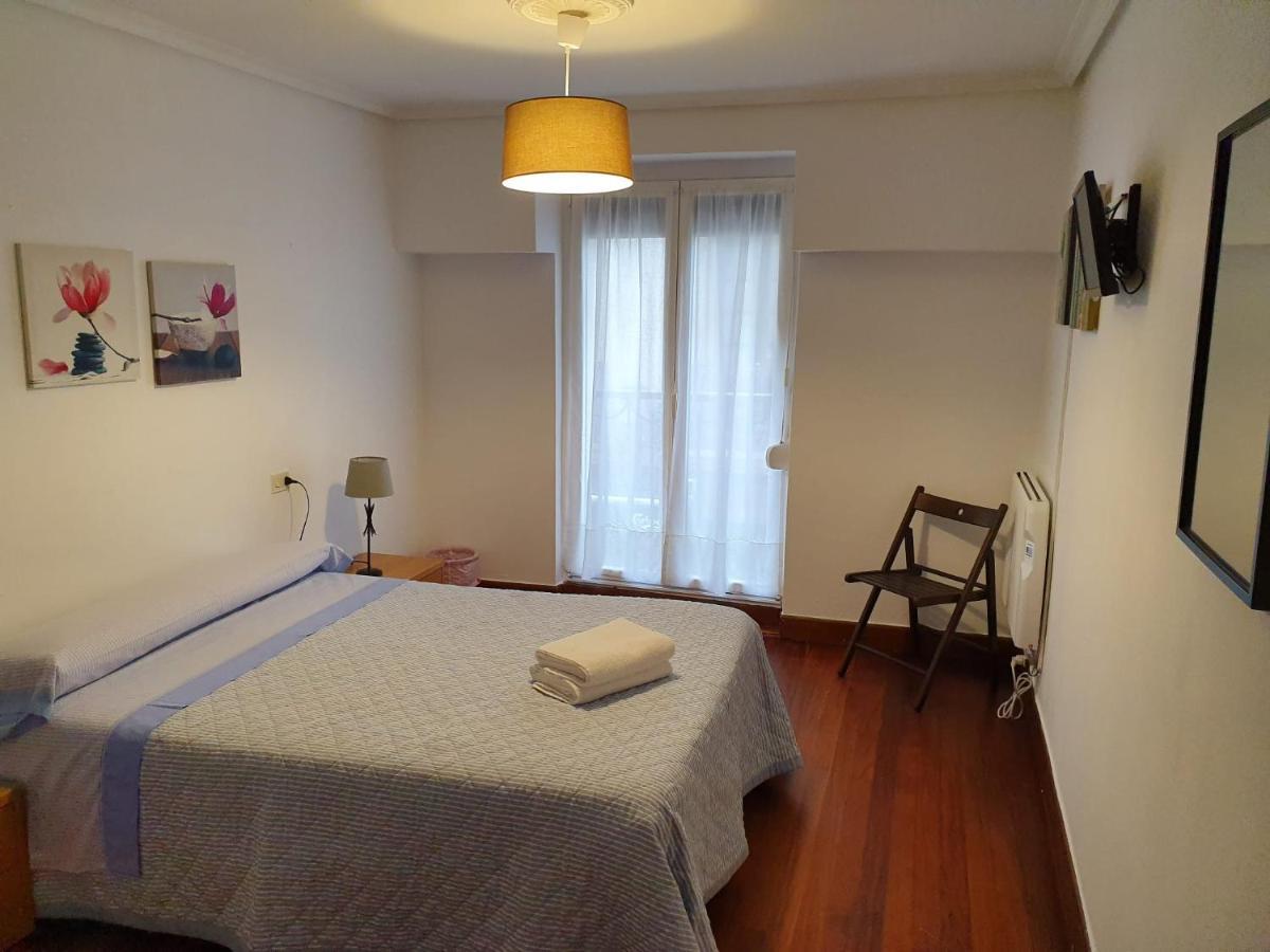 Pension Uzturre San Sebastian Buitenkant foto
